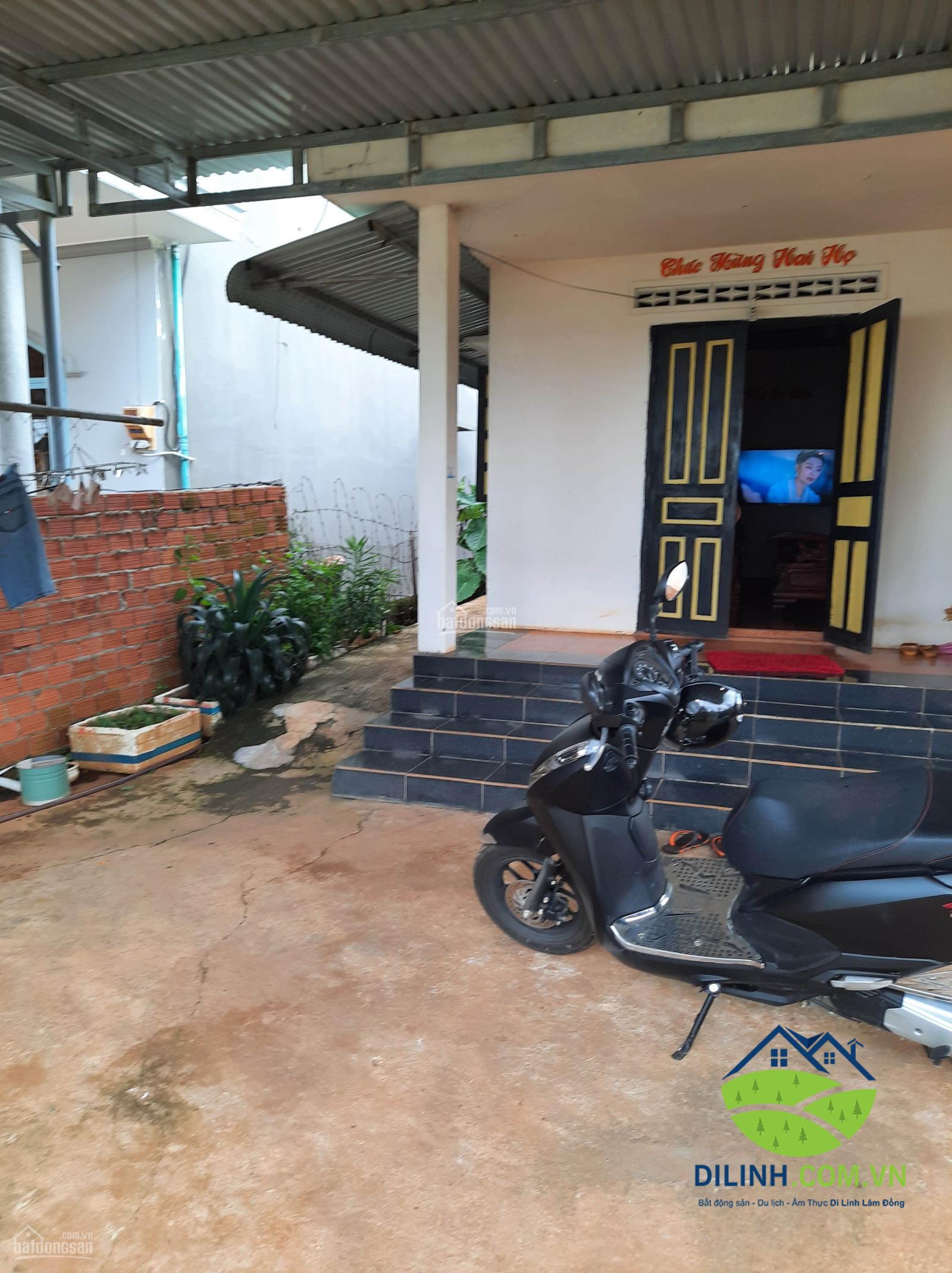 Ban nha duong Nguyen Du Thi tran Di Linh 398m2 2