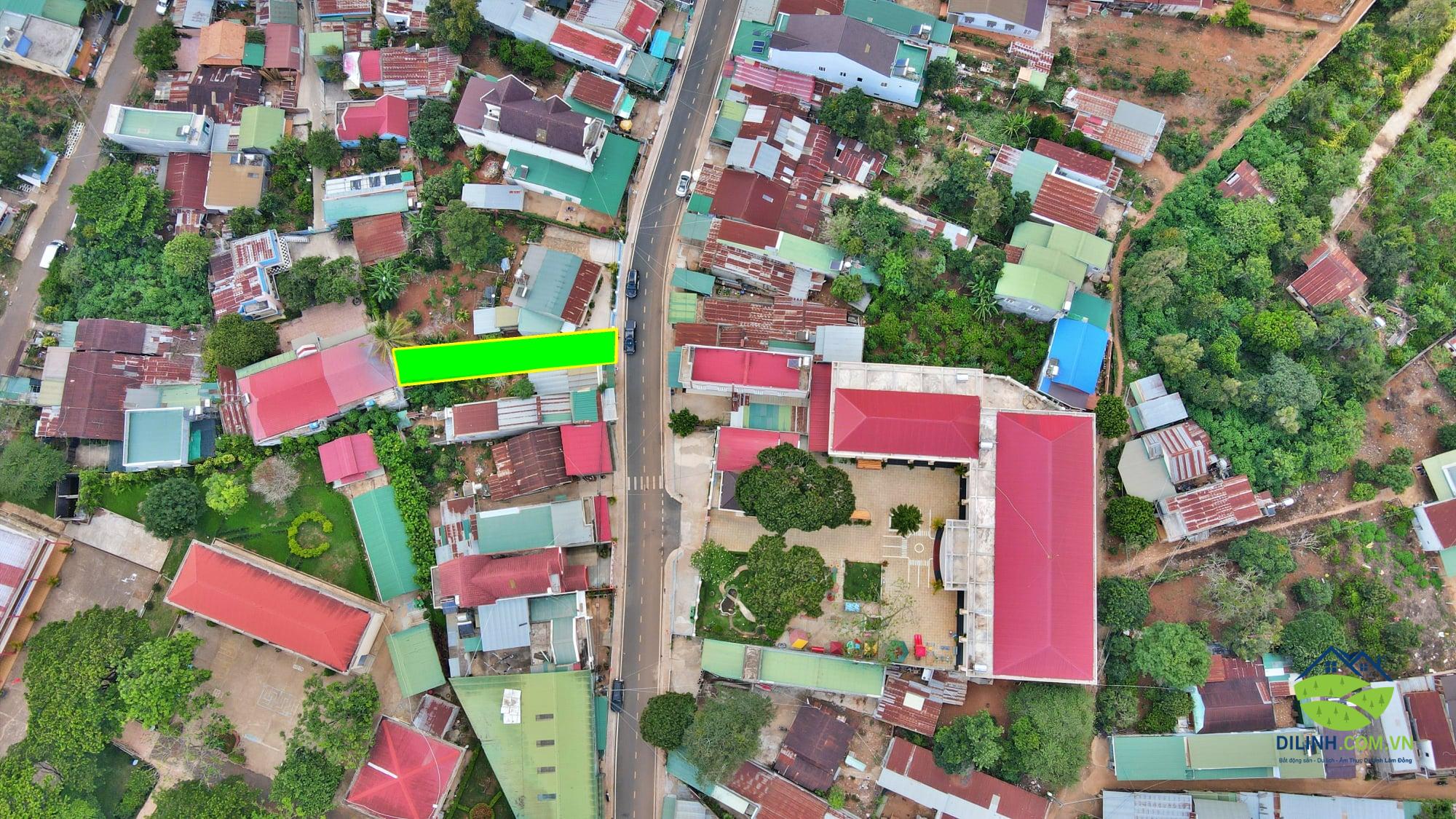 Ban dat mat tien duong hoang van thu di linh 05